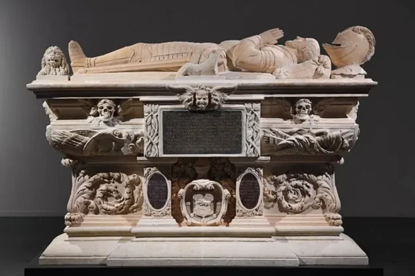 Cénotaphe de Montaigne (Musée d'Aquitaine)